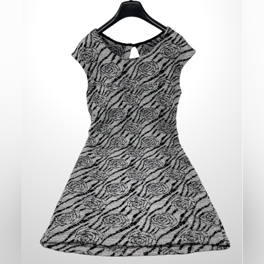 Vintage Black & Light Gray Rose-Print Knitted Dress - Picture 6 of 8